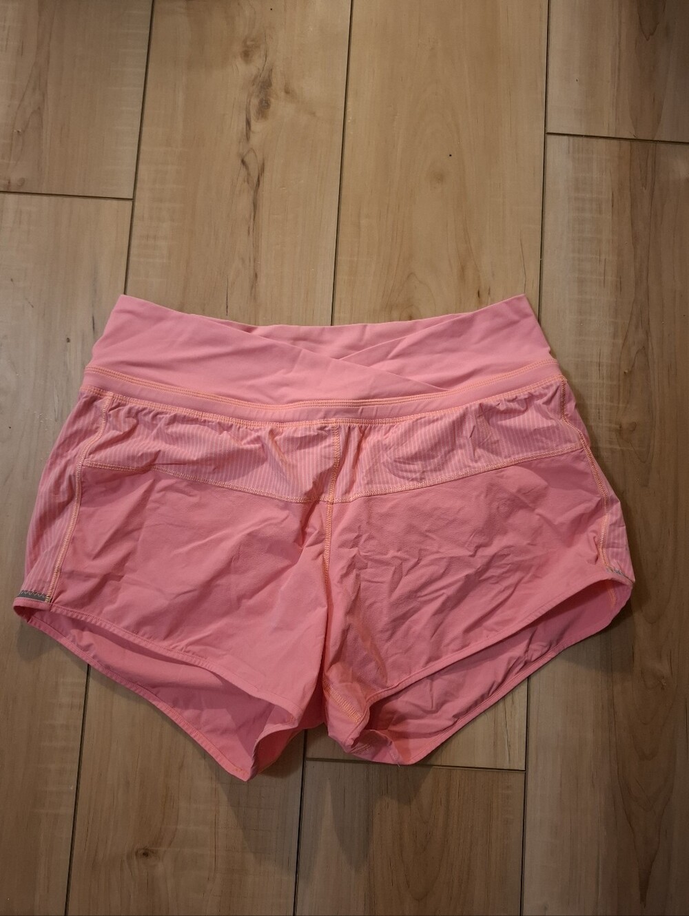 Lululemon Shorts Women's 6 Run Pace Coral Pink Athletic Sporty Running Active